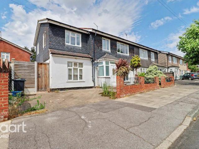 House for rent in Hainault, Greater London