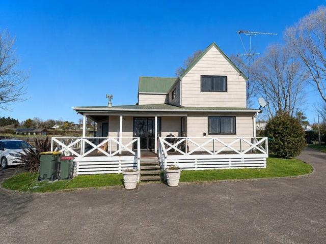 House for rent in Awhitu, Oroua County