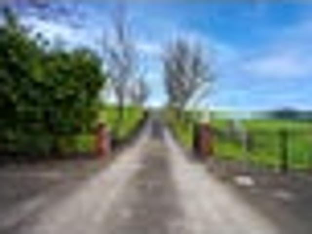 House for rent in Awhitu, Oroua County