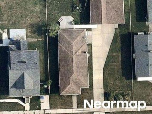 House for sale in Van Dyke, Warren