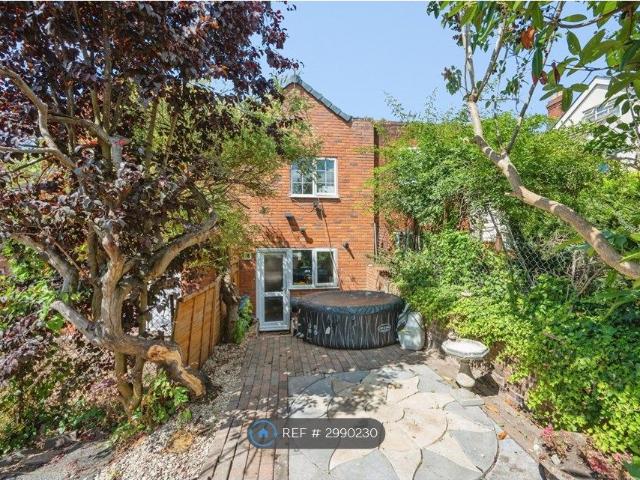 House for rent in Foxholes, Rushock