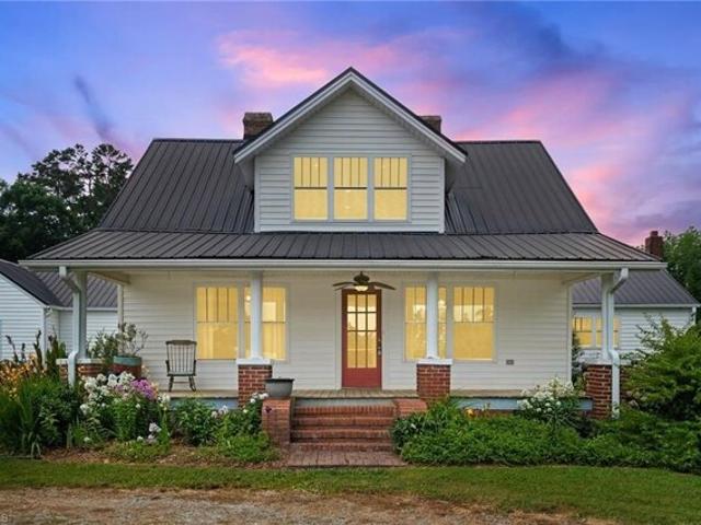 House for sale in Roxboro