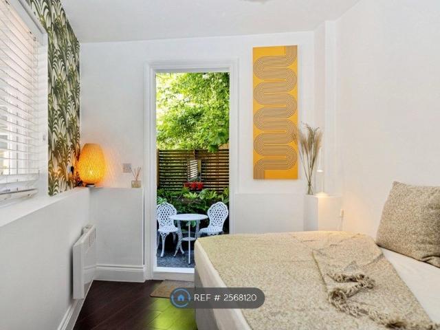 Studio for rent in Fitzrovia, Greater London