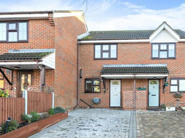 House for sale in Badshot Lea, Waverley