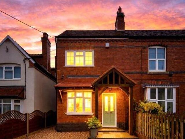 House for sale in Gun Hill, Warwickshire