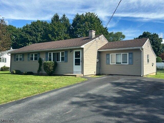 House for sale in Hackettstown, Warren County