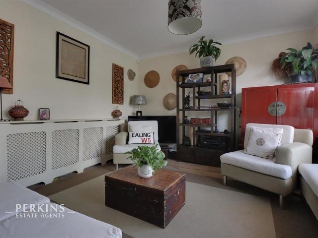House for rent in London Borough of Ealing, Greenford