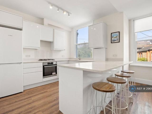 Apartment for rent in Balham, Greater London