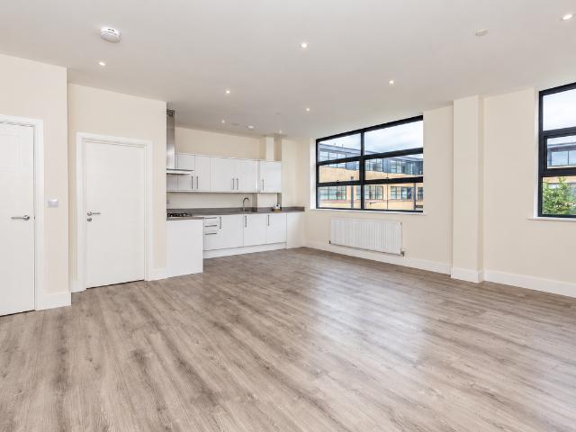 Studio for rent in Slough