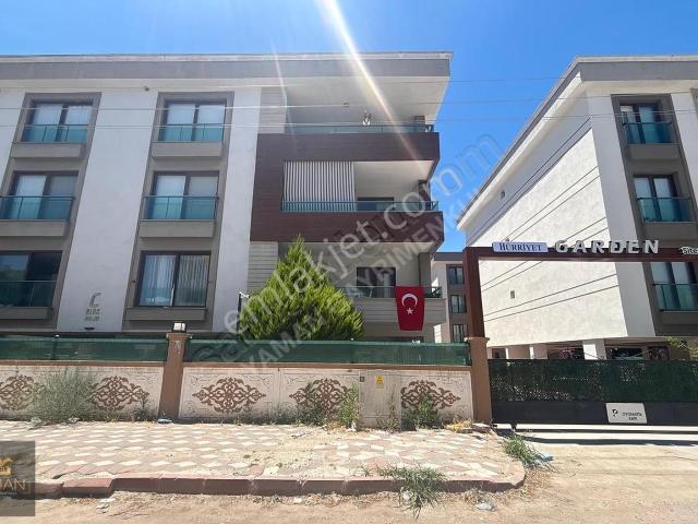 Akhisar, Manisa içerisinde satılık mülk