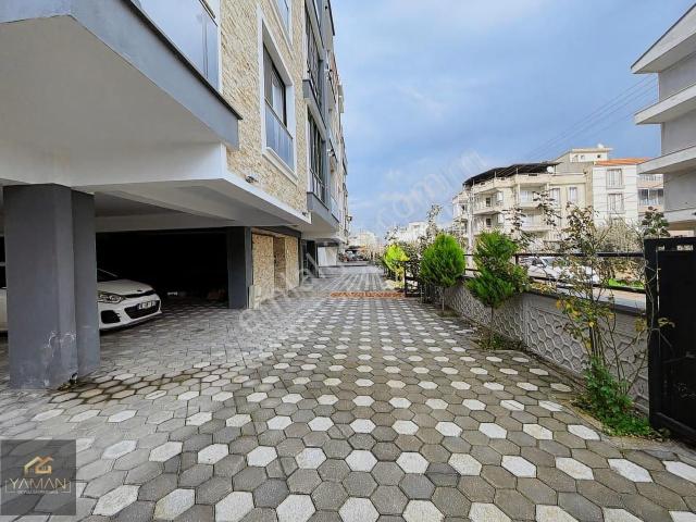 Akhisar, Manisa içerisinde satılık mülk