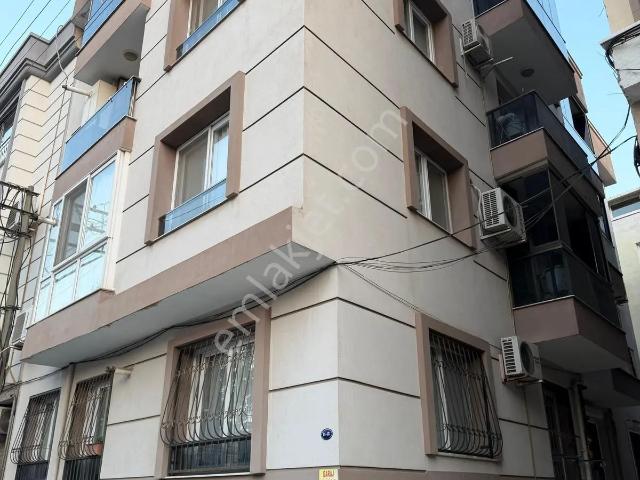 Buca, İzmir içerisinde satılık mülk