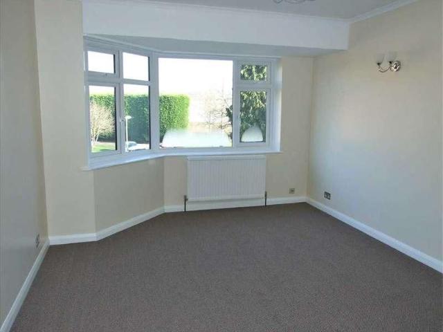 Apartment for rent in Littlehaven, Horsham