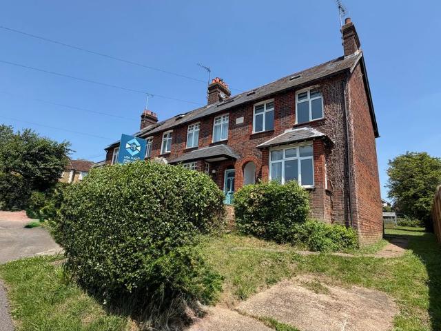 House for rent in Oxted, Hillview