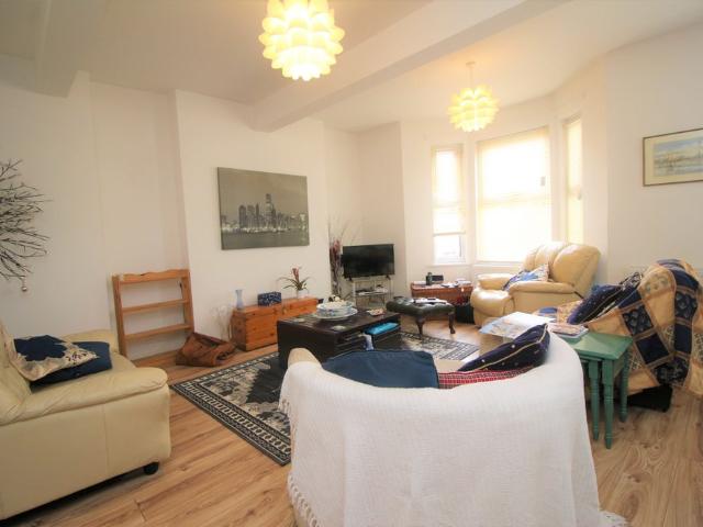 Apartment for rent in Queens Park, Bedford