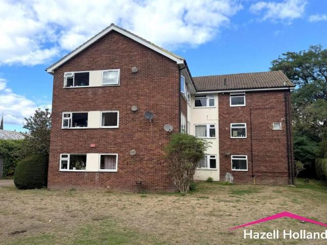 Apartment for rent in Penhill, Greater London