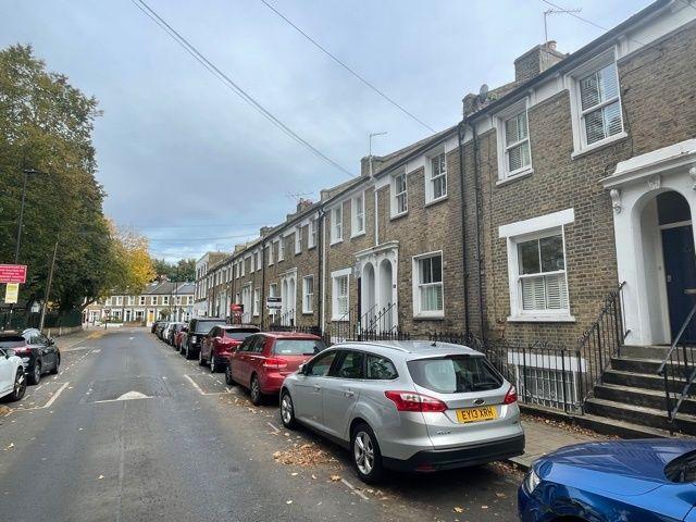 Apartment for rent in Herne Hill, Greater London