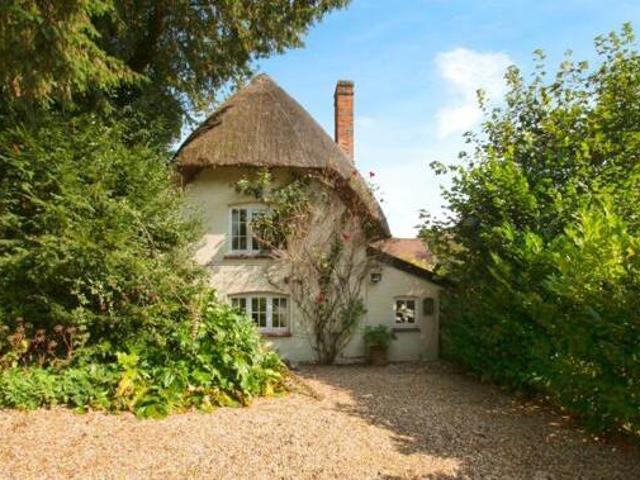 House for sale in Barton Stacey, Hampshire