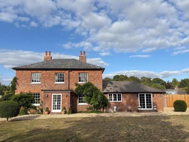 House for sale in Barton Stacey, Hampshire