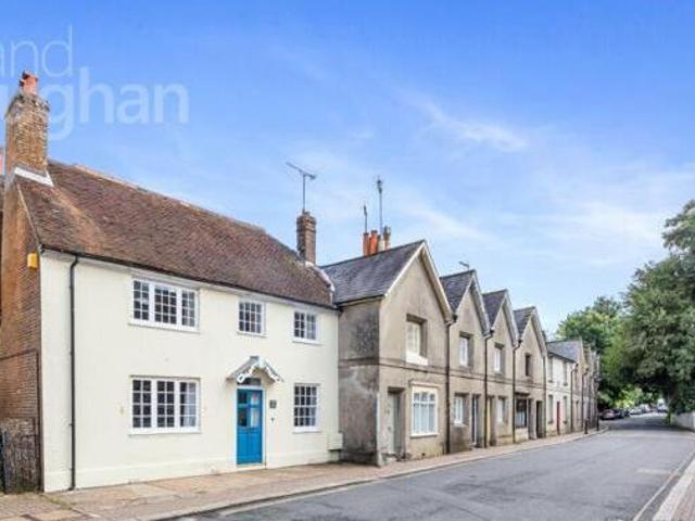House for sale in Perryfields, West Sussex