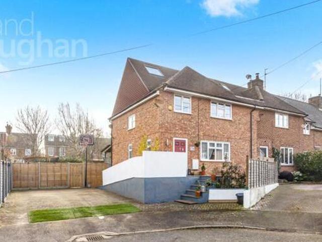 House for sale in Perryfields, West Sussex