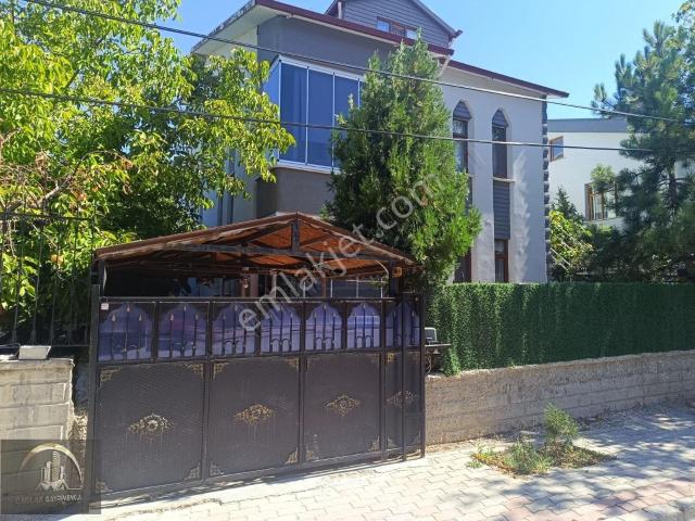 Selçuklu, Konya içerisinde satılık Villa