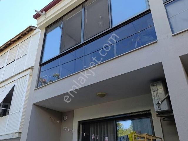 Çeşme, İzmir içerisinde satılık mülk