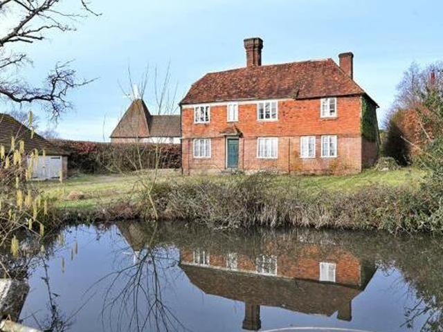 House for sale in Sandown Park, Kent
