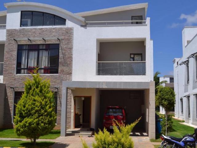 Villa for sale in Bangalore East, Karnataka