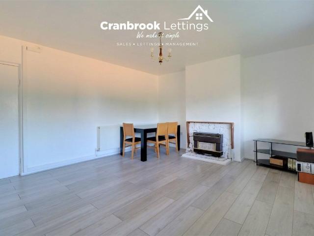 Apartment for rent in Marks Gate, Greater London