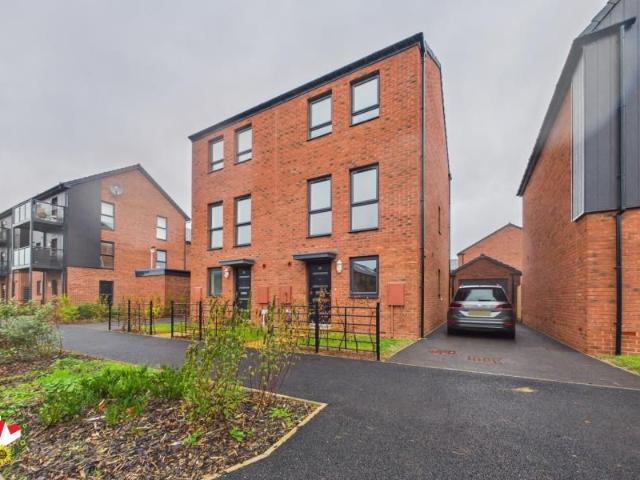 House for rent in Yate Rocks, Yate