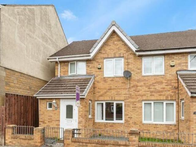 House for sale in Stanley