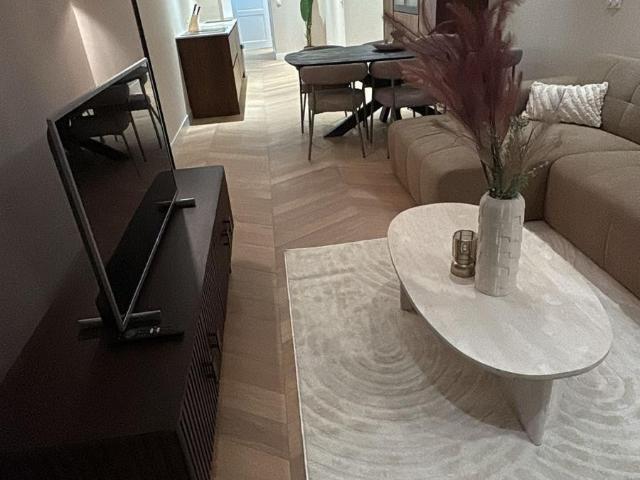 Woning te huur in Zuid, Amsterdam