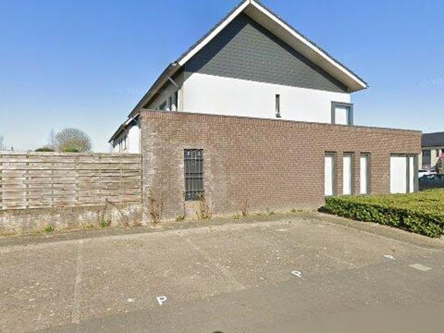 Woning te huur in Poortwijk, Oud-beijerland