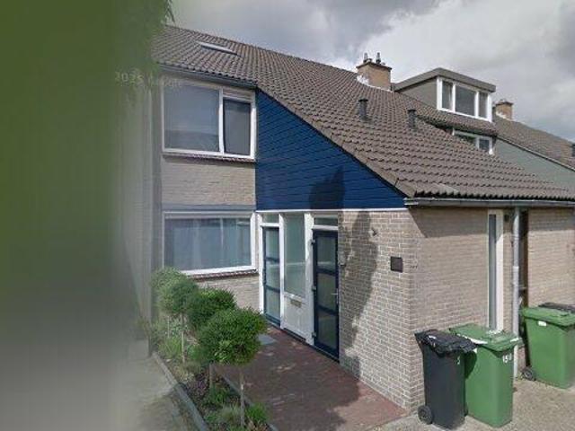 Woning te huur in Roelofarendsveen, Zuid Holland