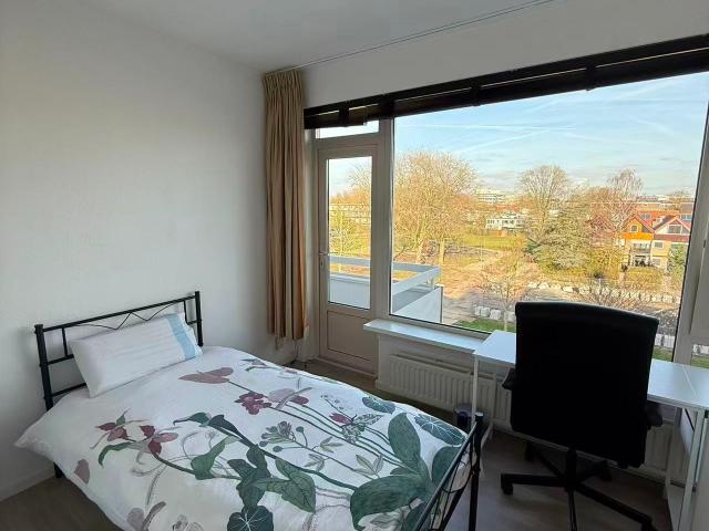 Woning te huur in IJsselmonde, Rotterdam