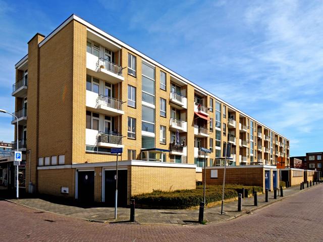 Appartement te huur in Winkelcentrum De Julianabaan, Voorburg