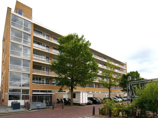 Appartement te huur in Winkelcentrum De Julianabaan, Voorburg