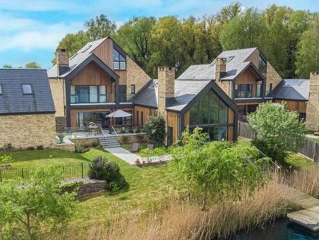 House for sale in Lyons, Greater London