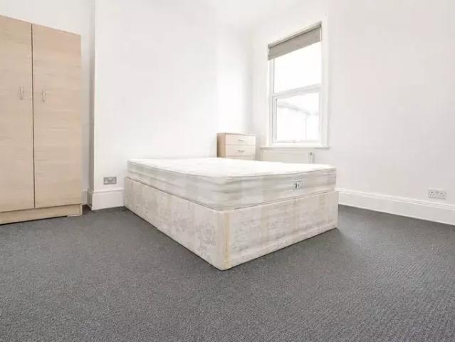 House for rent in London Borough of Enfield, Greater London