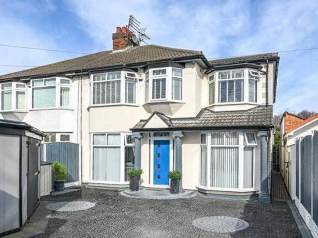 House for sale in Calderstones