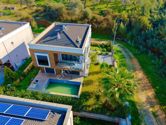 Davutlar Mahallesi, Kuşadası içerisinde satılık Villa