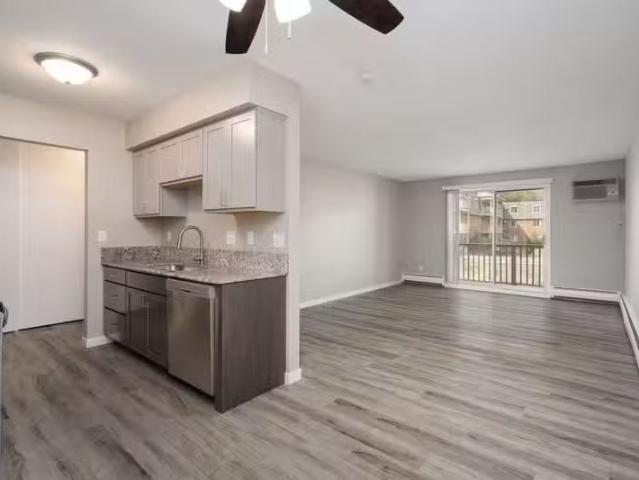 Condo for sale in Saint Paul Condo for sale in Saint Paul