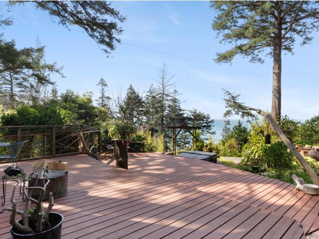 House for sale in Port Orford, Curry County