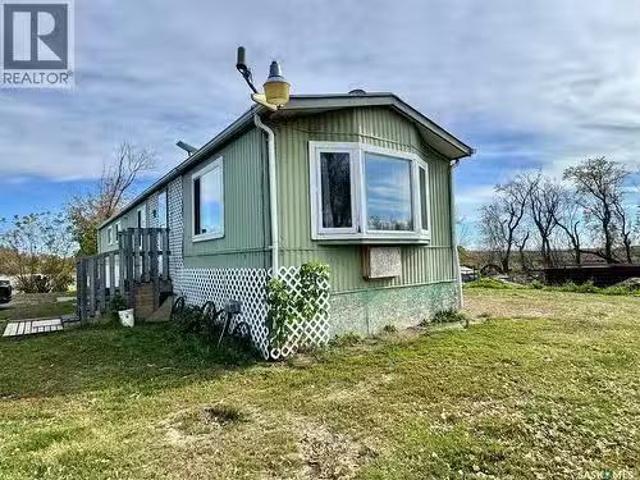 House for sale in Red Deer Hill, Prince Albert No. 461