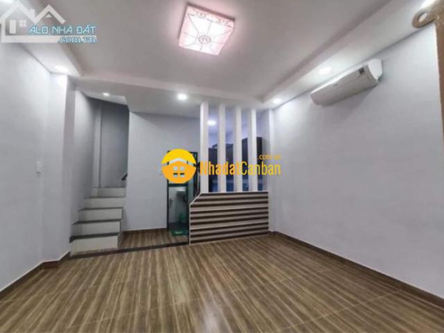 Nhà mặt phố bán