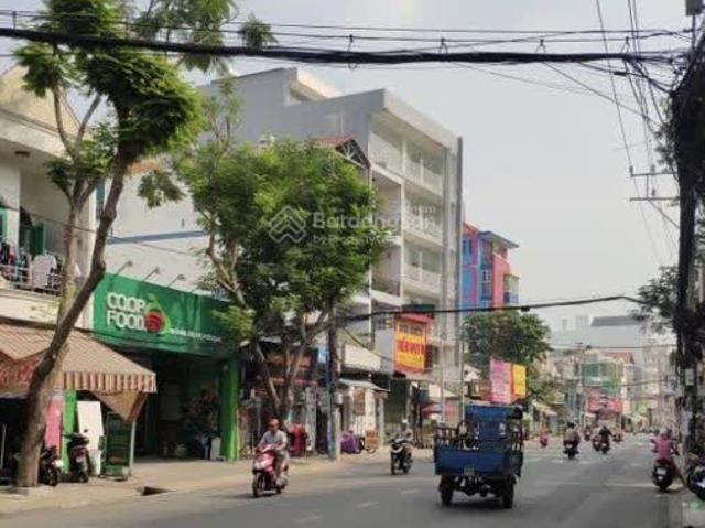 Nhà bán tại Khuôn viên UBND Thành phố Hồ Chí Minh, Thành phố Hồ Chí Minh