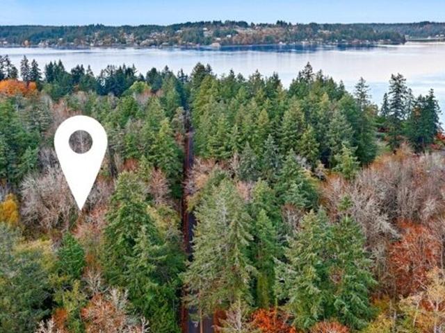 Land for sale in Fox Island, Washington