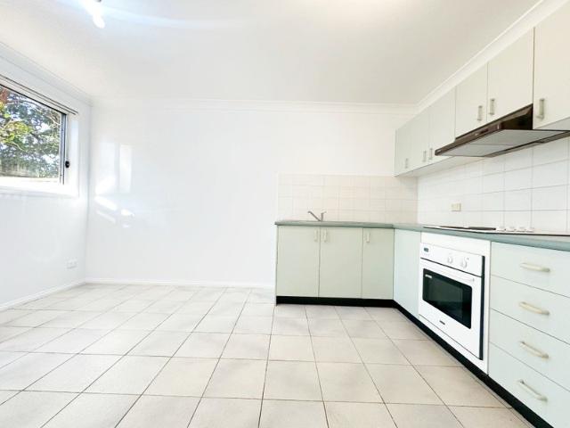Townhouse for rent in Sydney, New South Wales