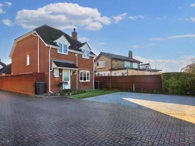 House for sale in Shefford, Bedfordshire